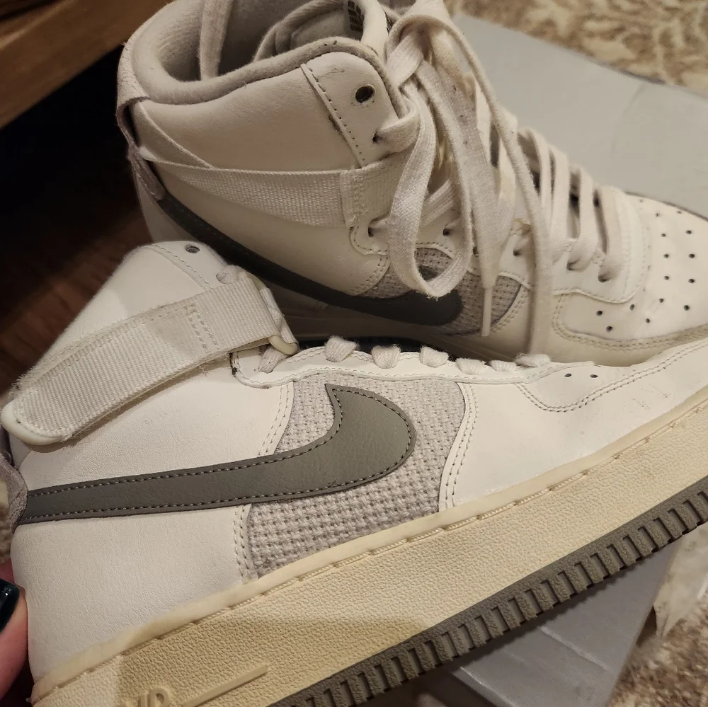 Nike Air Force 1 High LE